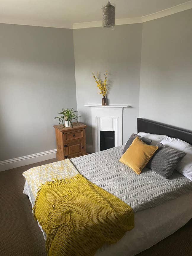 Double Room near Three bridges station Main Photo