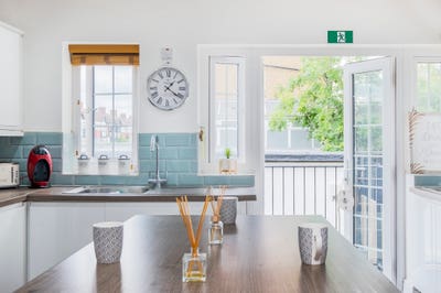 😍 STUNNING Ensuite Room 😍 Main Photo