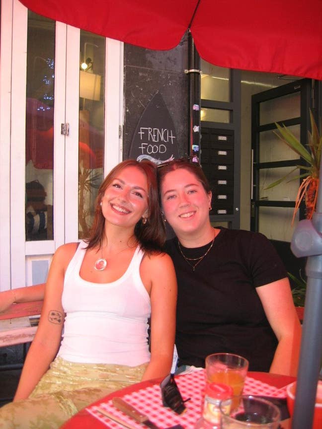 easy-going professional looking for fun household! Main Photo