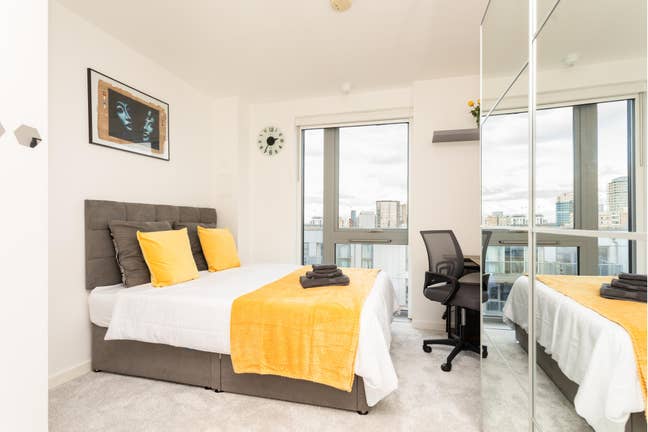 ✨ Modern Ensuite ✦ Gym ✦ Rooftop ✦ Concierge  Main Photo