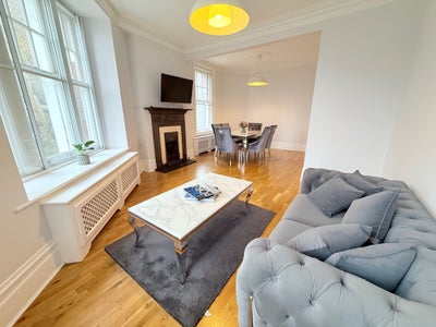 1WM - Spacious 3-BED/2-BATH (1st Floor) Flat - NW3 Main Photo