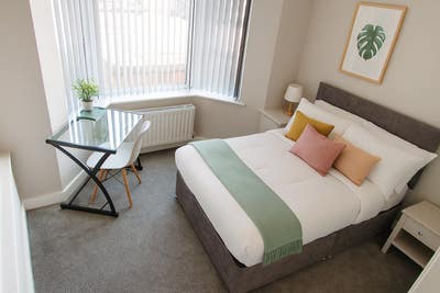 Stylish Room 10Min walk to city centre Main Photo