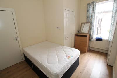 Double Room-Bills included - City centre-CV1 4EQ Main Photo