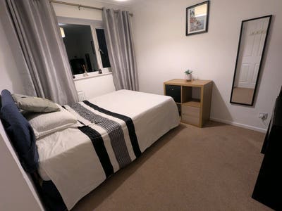 Double Room to let Main Photo