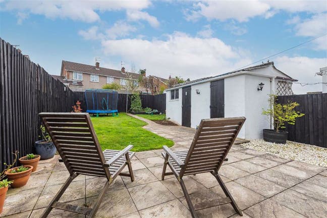 Single Room - All Bills & C. Tax Included Main Photo