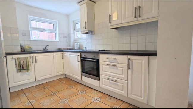 3 Bed house for rent  Main Photo