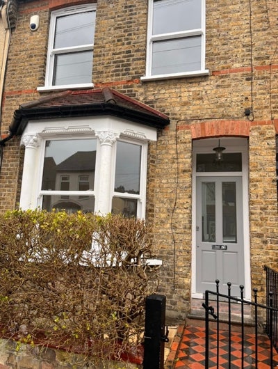 Room available in 2 bed house in Croydon!  Main Photo