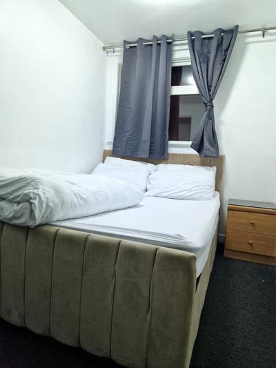 Cosy double room to let in Droylsden  Main Photo