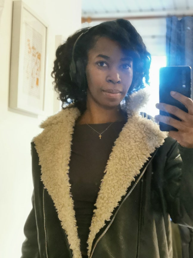 Female mature student seeks a double room Main Photo