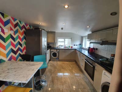 Garden facing Double En-sute Room-Central Location Main Photo