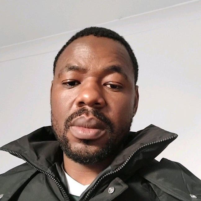 38 year old Male seeks a single or double room Main Photo