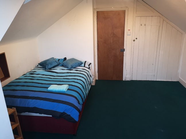 1/2 PRICE Deposit Dec only Double room Main Photo