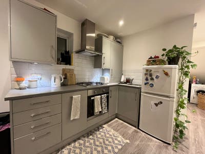 Haydons Road, London, SW19  Main Photo