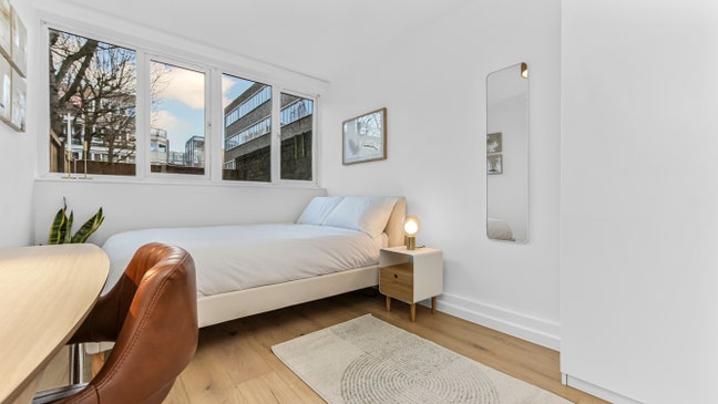 Rooms with terrace/balcony/ensuite. All incl. Main Photo