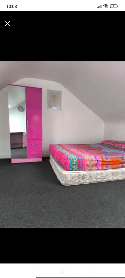 Double Ensuite room with sitting/dinning space  Main Photo