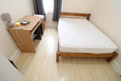 Dreamy West London House - 2 Min to Jubilee Line Main Photo