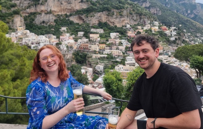 Friendly, creative couple looking for a spare room Main Photo