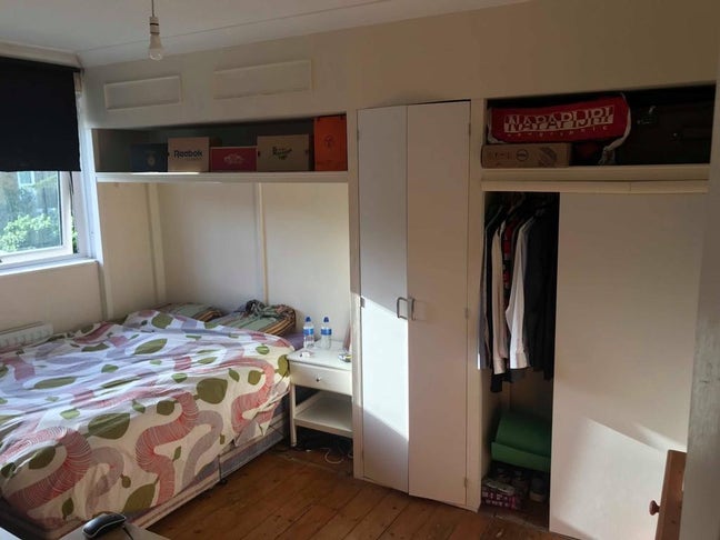 Large Double Room in House with garden!  Main Photo