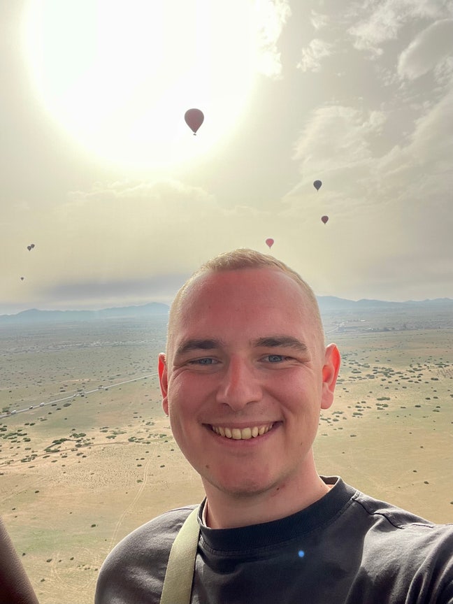 Looking for a double room or to buddy up Main Photo