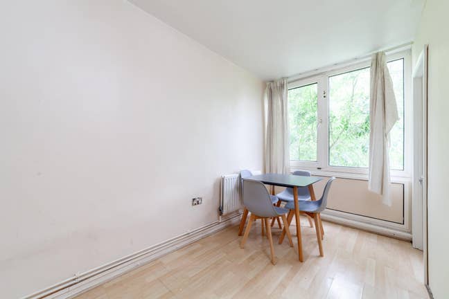 Lovely Double Room in Roehampton - All Bills Incl. Main Photo