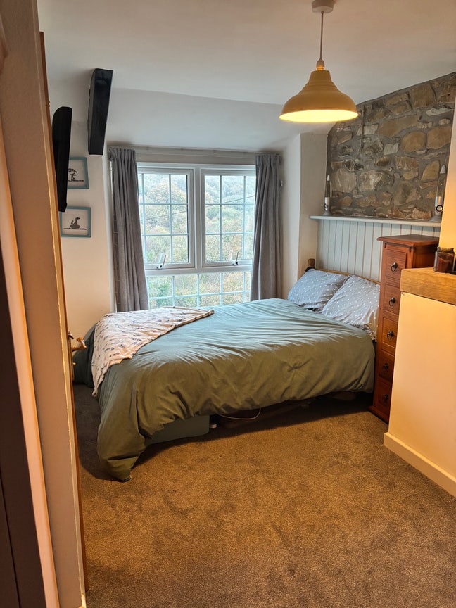 Double room with en-suite and lovely views Main Photo