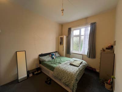 Room Available- Tenancy Takeover in East Ham  Main Photo