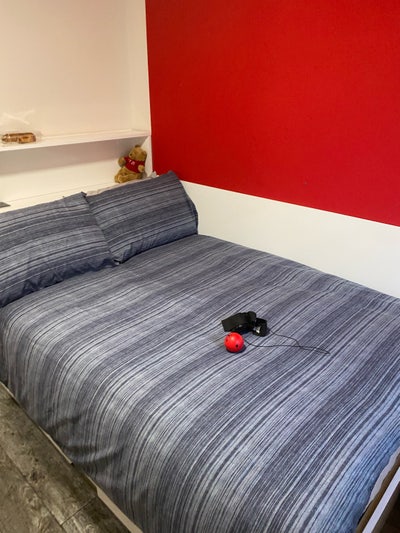 Urgent tenancy takeover needed  Main Photo