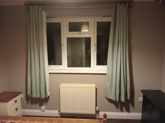 Single room in sheared  house  Main Photo