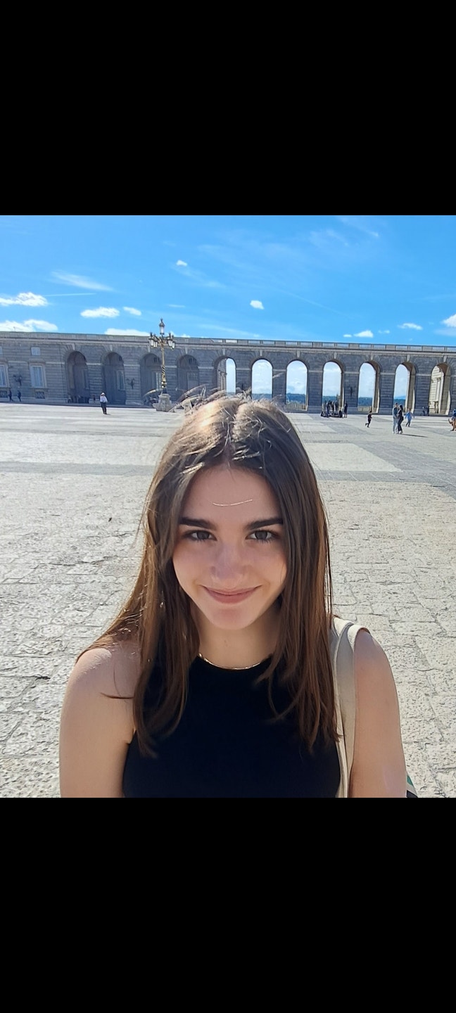 Looking for social home Main Photo