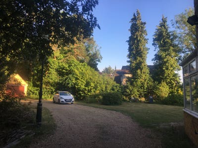 Quite rooms in beautiful Iver Main Photo