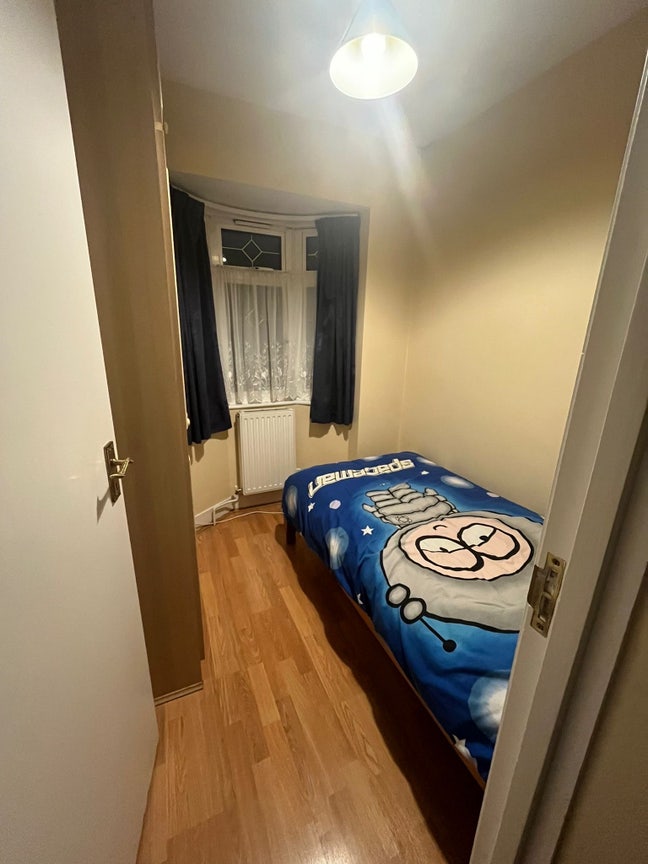 Room to let  Main Photo