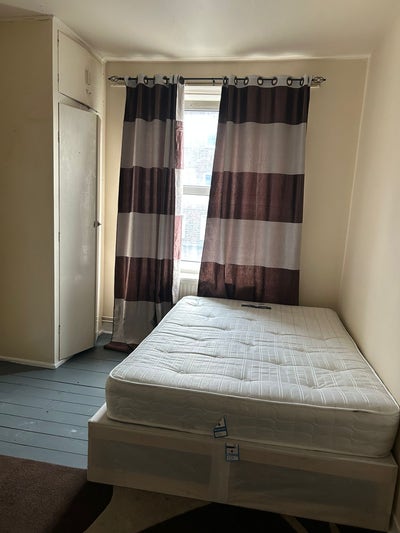 Nice flat with secured gated entry Main Photo