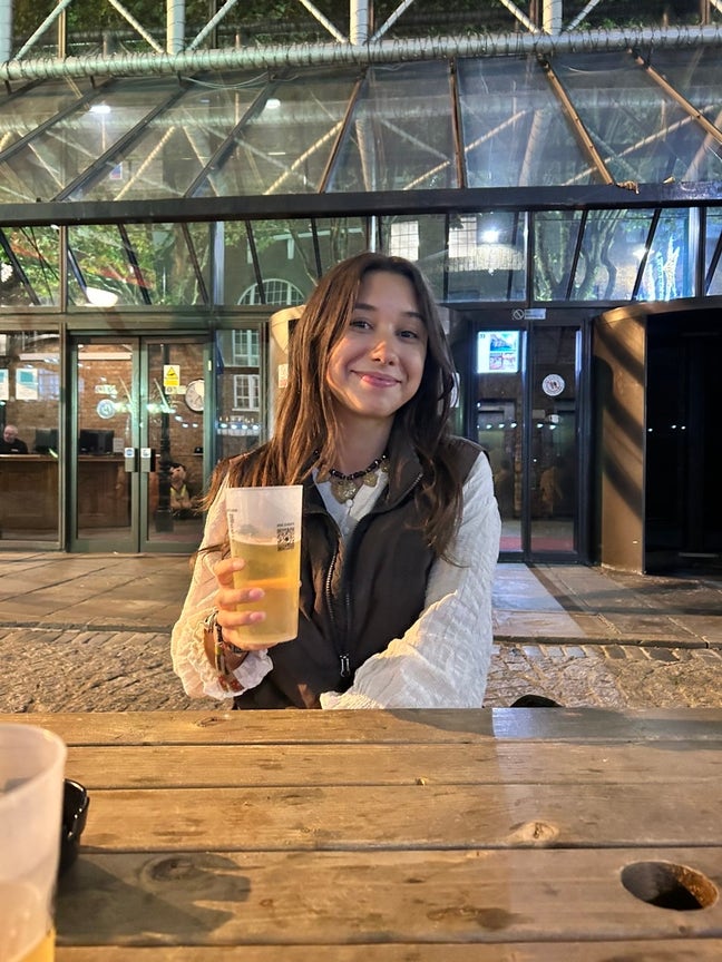 Room wanted in London zones 1-4! Main Photo