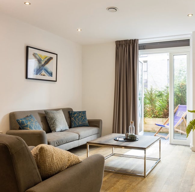 Modern Flat in heart of the city Main Photo