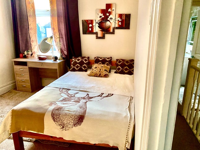 Double room to let in Sutton SM1 Main Photo