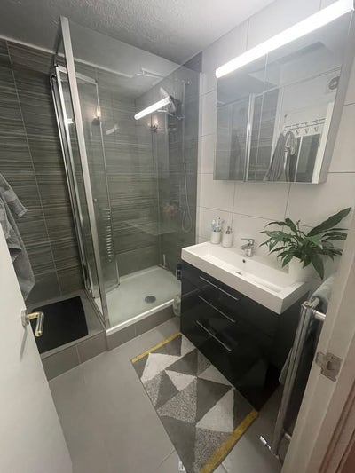 Two rooms available in cosy flat  Main Photo