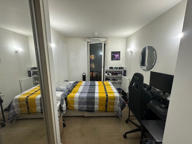 Bright Ensuite Double Room - All Bills Included Main Photo