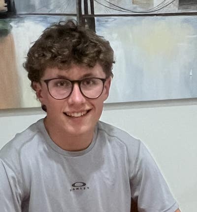 18 year old Australian moving to Edinburgh Main Photo