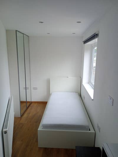 Ensuite room in Corby Main Photo