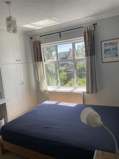 Nice  and sunny Double room in female house  Main Photo