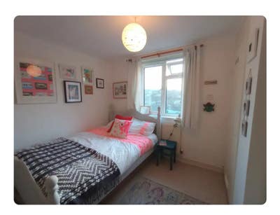 Spacious double room (Mon -Fri or all week)  Main Photo