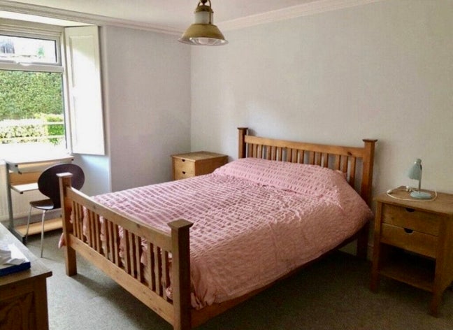 Clifton ensuite,superior student room avail Dec 15 Main Photo