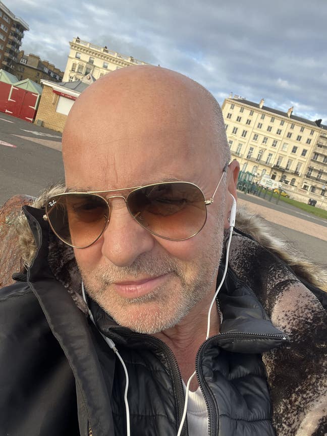 Looking for nice dble room/en-suite or studio  Main Photo