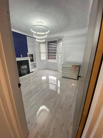 4 bed Apartment Main Photo