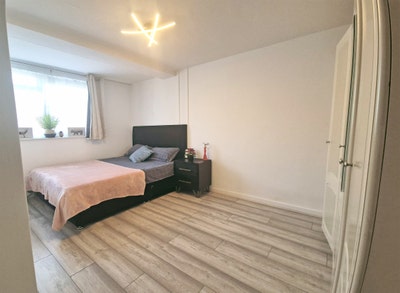 Large Double in newly renovated flat in Homerton Main Photo