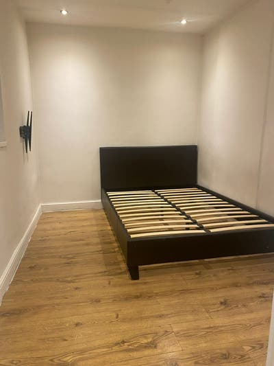  Double Room Studio Flat for Rent  -  Barking IG11 Main Photo