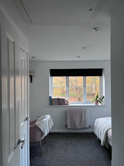 Double Bedroom in friendly two bed house 🏡 Main Photo