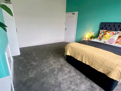 🌟 Modern Living – Professional House Share Main Photo