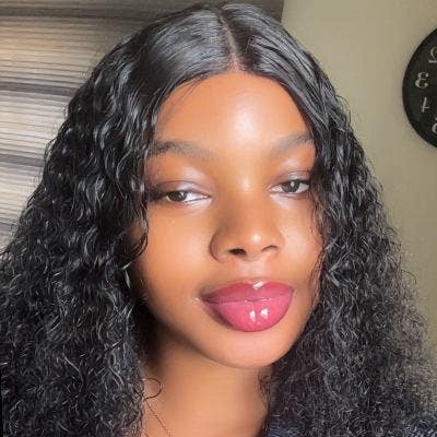 Student Female seeks a double room Main Photo