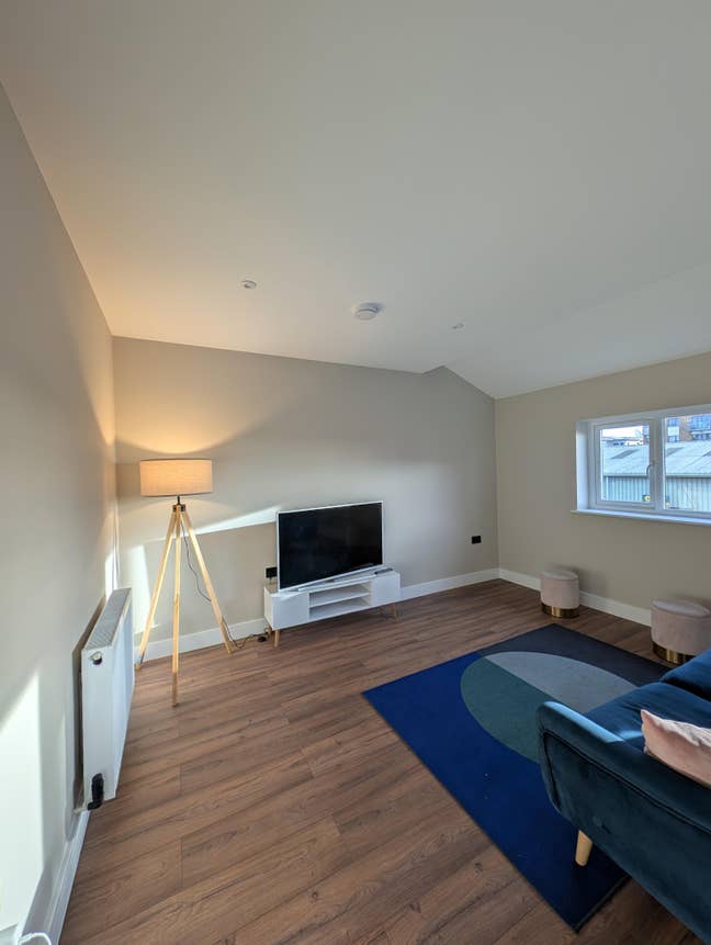 Modern New-Build Flat - most time all to yourself  Main Photo